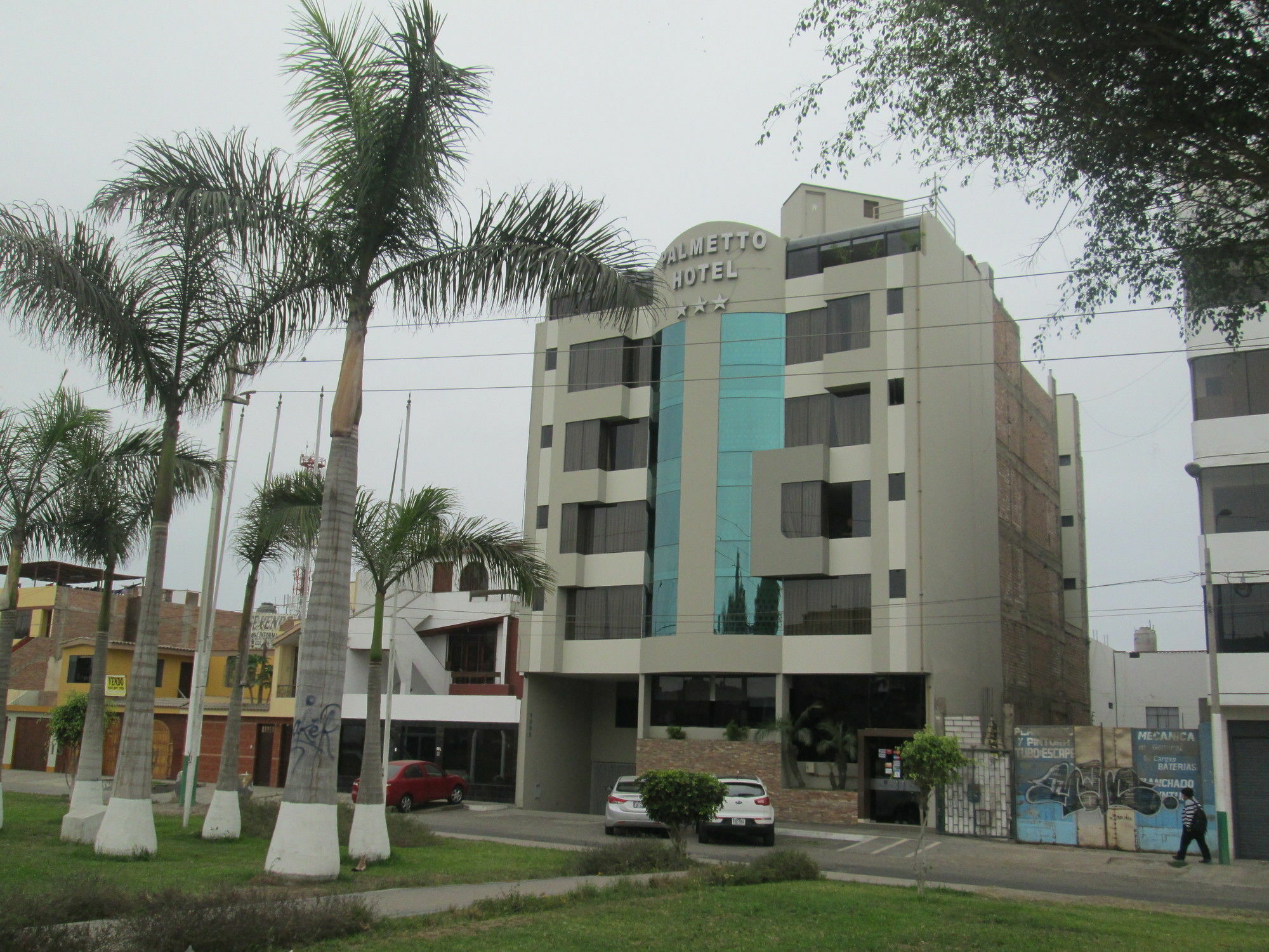 Palmetto Business La Perla Lima