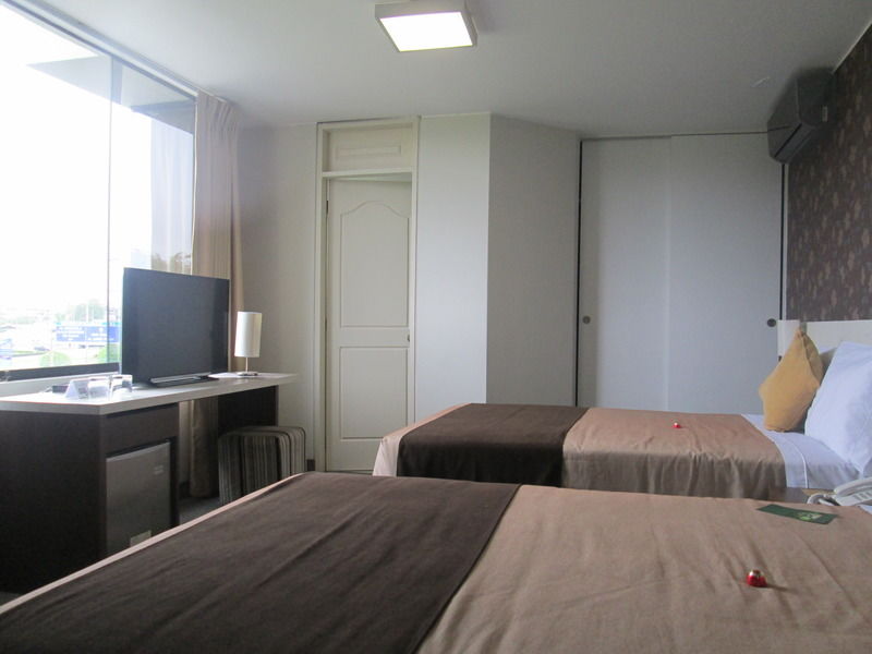 Palmetto Hotel Business La Perla 3*